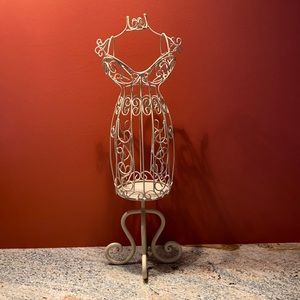 Necklace / Jewelry holders with a little storage space